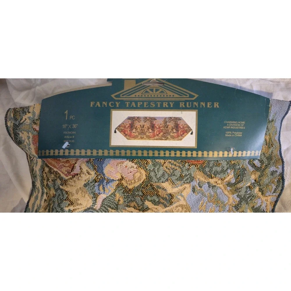 Charming Home Tapestry Set 2 Runners 4 Cushion Covers Countryside Scene NWT